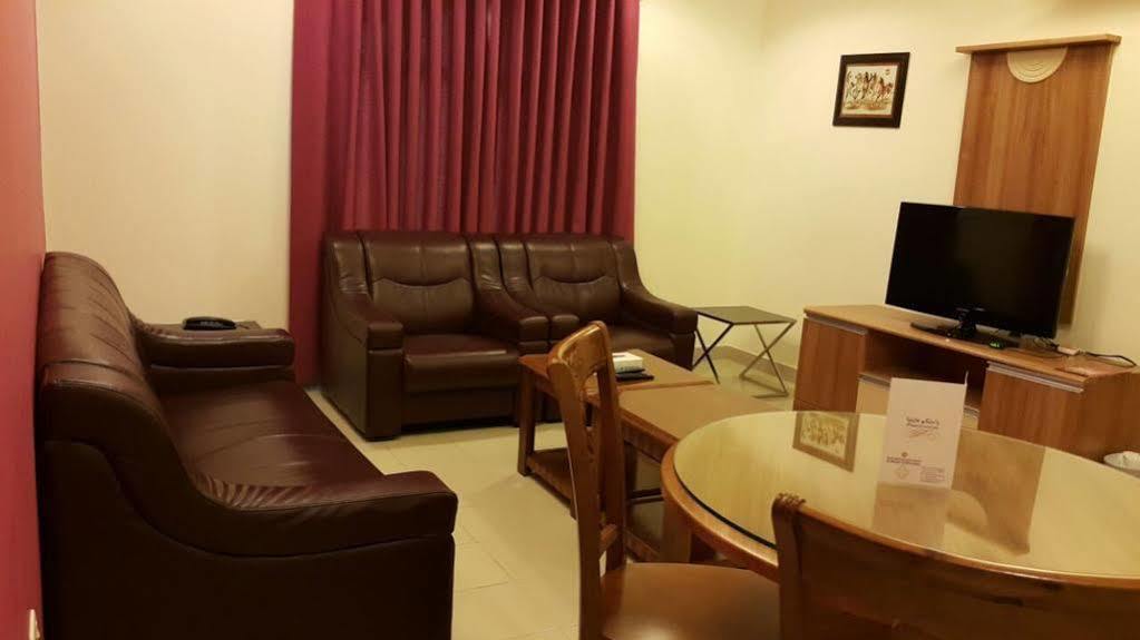 Al Manaf Hotel Suites Muscat Eksteriør billede